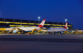 Österreich - Flughafen Wien-Schwechat - Austrian Boeing 777-2Q8 & Airbus A320 | 3/20