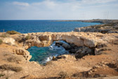 Republik Zypern - Agia Napa - Kamara Tou Koraka Stone Arch Monarchus Arch "Love Bridge" | 42/100